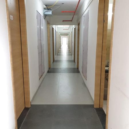 Youthville Boys Hostel Pune Luaran gambar